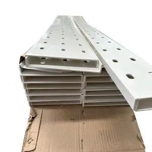 Thời gian giao hàng ngắn tùy chỉnh Trắng linh hoạt đục lỗ khay điện cáp PVC Trunking