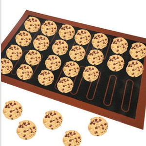 Foudre la bouffée de foudre <span class=keywords><strong>Tapis</strong></span> de cuisson perforé en <span class=keywords><strong>silicone</strong></span> <span class=keywords><strong>Tapis</strong></span> de cuisson standard en <span class=keywords><strong>silicone</strong></span> personnalisé - Product Image 5