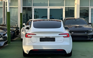 รถยนต์ไฟฟ้าเทสล่า รุ่น 3 ลองเรนจ์ ไฮแลนด์ ปี 2024 - Product Image 2