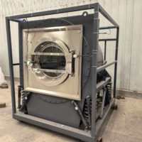 Unité de lavage et d'élimination entièrement automatique conçue pour les blanchisseries d'hôtels ; elle est fabriquée en acier inoxydable 304.