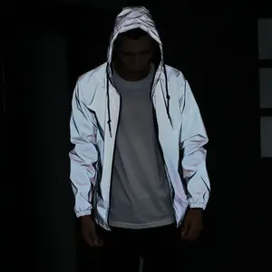 OEM Supplier Custom Logo Hip Hop Clothing Men Water Proof Nylon Men Hood Windbreaker Reflective Jackets Streetwear