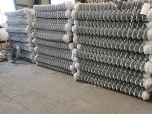 Maille de clôture en fil de fer galvanisé 8 pieds 6 pieds 8 pieds 6 pieds 10 pieds Panneaux de clôture en chaîne de diamant Clôture en chaîne de diamant Rouleau de clôture en chaîne de diamant - Product Image 1