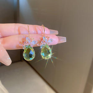 Nuevo diseño de joyería de verano para mujer, pendientes en forma de gota de agua, pendientes de gota de mariposa de circón con diamantes de imitación - Product Image 5