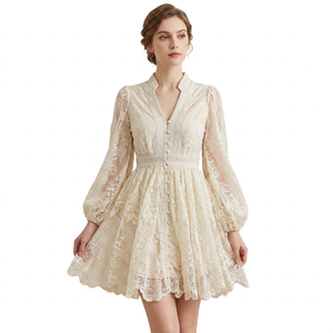 Vente en gros pour boutiques Nouvelle collection Printemps 2025 Robe élégante en non-tissé, coupe trapèze, col en V, manches lanternes, couleur unie, taille naturelle, respirante et polyvalente - Product Image 1