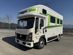 Camping-car de luxe 4x2 T avec cuisine aménagée pour le camping en plein air, les voyages et l'utilisation à domicile - Caravane de camion - Product Image 3