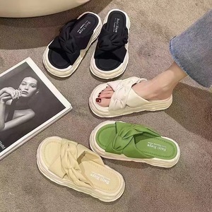 Nouvelles sandales d'été à semelle épaisse pour femmes et dames, chaussures de plage tendance à semelle souple - Product Image 2