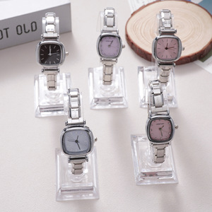 Women's Quartz Watch Steel Strap Square Dial Casual Fashion Bracelet Watch For Students - Product Image 1