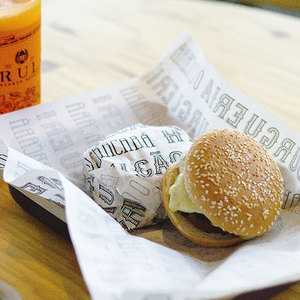 Rouleau de papier alimentaire de qualité supérieure, blanc, 2026 feuilles de papier à sandwich, résistant à la chaleur, anti-graisse, imperméable, pour les chaînes de restauration rapide - Product Image 1