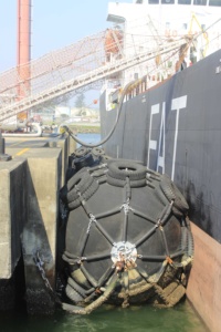 Nổi Biển Cao Su <span class=keywords><strong>Fender</strong></span> ISO Khí Nén Cao Su <span class=keywords><strong>Fender</strong></span> Cho Thuyền Dock Tàu - Product Image 2