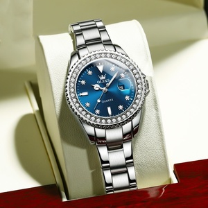 9945 esplosiva 50 pezzi orologio con logo personalizzato <span class=keywords><strong>da</strong></span> <span class=keywords><strong>donna</strong></span> <span class=keywords><strong>di</strong></span> moda verde rotonda <span class=keywords><strong>di</strong></span> marca <span class=keywords><strong>di</strong></span> lusso in acciaio inossidabile orologio Casual orologio <span class=keywords><strong>da</strong></span> <span class=keywords><strong>donna</strong></span> - Product Image 1