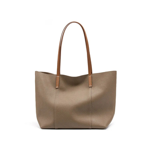 Sac fourre-tout surdimensionné en cuir véritable de haute qualité pour femmes, personnalisable, fermeture éclair, utilisation quotidienne, voyage, toutes saisons - Product Image 5