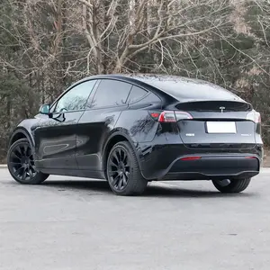 Tesla Model Y – SUV électrique de taille moyenne, portée de 660km, vitesse élevée de 217 km/h, couleur noire