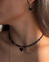 Colgante de corazón negro, joyería de cristal curativo delicado, Gargantilla de cuentas negras elegante hecha a mano, collar de invierno para mujer, joyería antideslustre