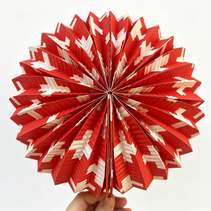 Lanternes en papier accordéon rondes EASTTERN de couleur rouge avec petite croix blanche, lanterne suisse pour décorations de festivals et de fêtes - Product Image 4