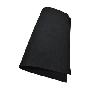 Alfombra de Poliéster 100% para Exteriores, Tipo Concierge, Roja y Negra, Lisa, Ecológica, Transpirable, de Peso Medio, para Eventos, en Rollos - Product Image 4