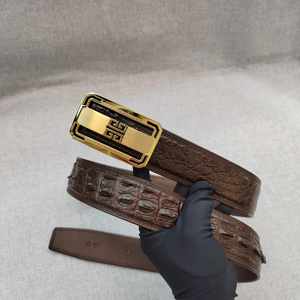 Cinturón de Cuero de Cocodrilo de Lujo de Marca Famosa para Hombre, Personalización con Logotipo - Product Image 1