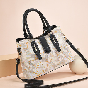 Nuevos Bolsos de Hombro de Cuero para Mujer, Bolsos de Mano Vintage Retro con Grabado, Bolso Clutch para Dama - Product Image 3