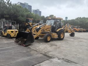 Retroexcavadora Caterpillar 420F usada con motor central Shanghai usada para excavadora retro Cat 416 a la venta - Product Image 2