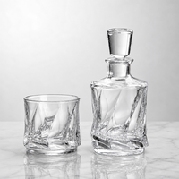 Ensemble de luxe en gros pour whisky : carafe et verres gaufrés, service de bar à coupe diamant pour bar à domicile, OEM ODM acceptés