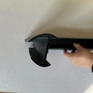 Accessoires <span class=keywords><strong>de</strong></span> bande d'étanchéité pour <span class=keywords><strong>porte</strong></span> <span class=keywords><strong>de</strong></span> conteneur en EPDM industriel avec installation par vis - Product Image 3