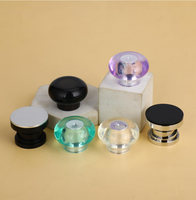 Bouchons de flacons de parfum en verre élégants électroplaqués à col frisé, assortis, en gros, 30 ml, 50 ml, 100 ml