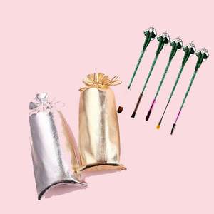 Nouvelle Arrivée Le <span class=keywords><strong>Seigneur</strong></span> Des Anneaux Hobbit Style 5PCS Pinceau <span class=keywords><strong>De</strong></span> Maquillage En Alliage <span class=keywords><strong>De</strong></span> Zinc Fard À Paupières Sourcils Highlight Kit <span class=keywords><strong>De</strong></span> Pinceau <span class=keywords><strong>De</strong></span> Maquillage Des Yeux - Product Image 2