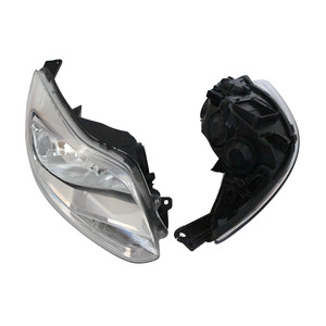 Faros Delanteros para Ford Focus 2012-2014, Halógenos/Xenón, Juego de Lámparas Delanteras Izquierda y Derecha - Product Image 4