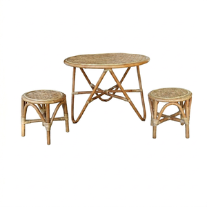 Ensemble table et tabourets en rotin Nhat Minh pour enfants, rond, rustique, mobilier d'extérieur durable, taille enfant - Product Image 1