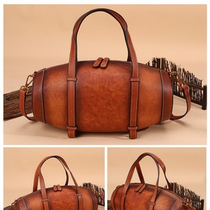Bolso Tipo Cubo de Cuero Genuino Vintage de Alta Calidad para Mujer con Cierre de Cremallera, Dos Asas y Correa para la Cintura - Product Image 4