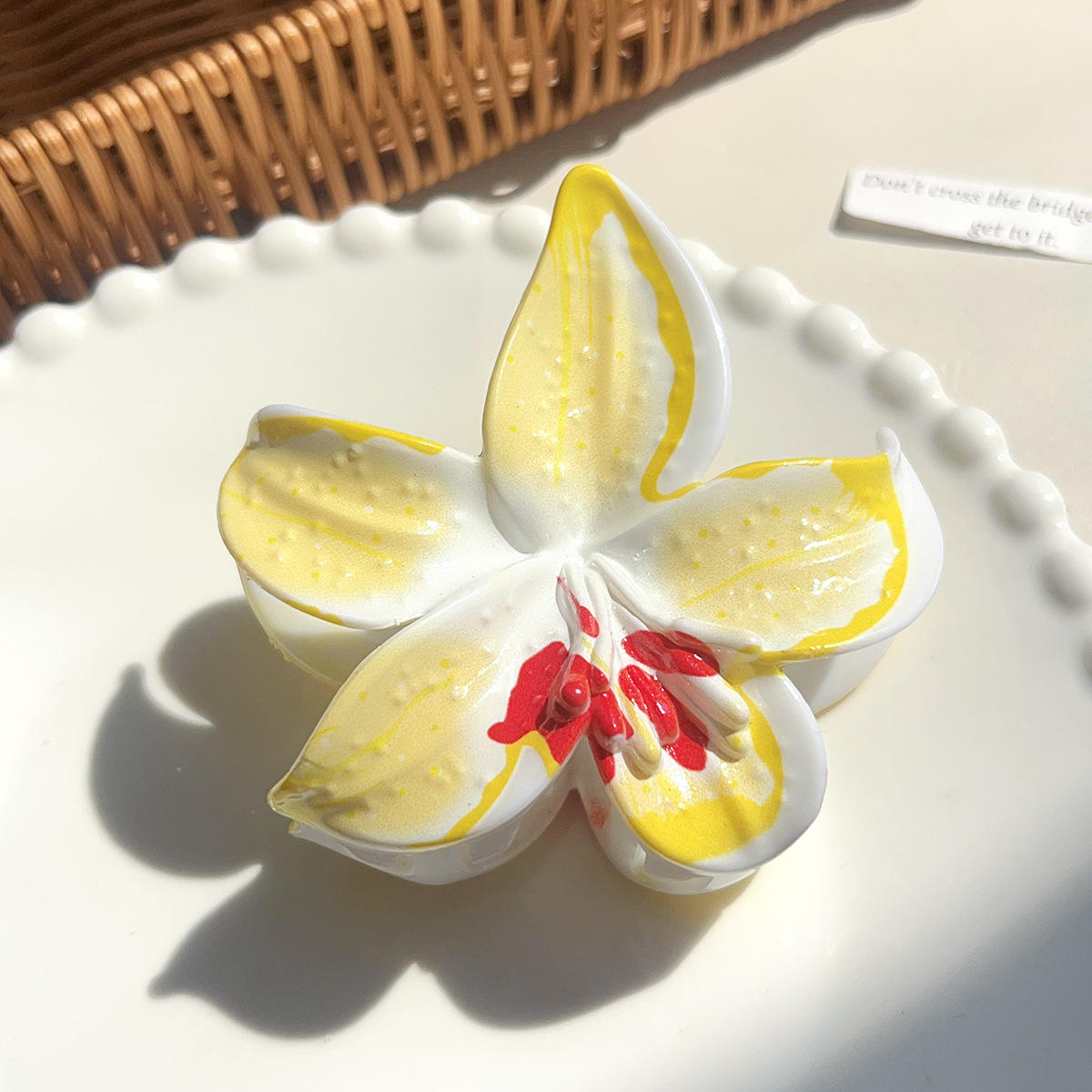 สีเหลือง