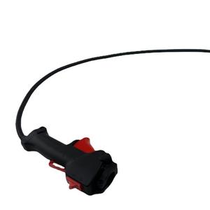 Interruptor de aceleración de doble propósito para cortacésped de mochila modelo Komatsu, accionar con el pulgar para operar a la izquierda y a la derecha - Product Image 1