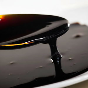 กากน้ำตาลอ้อยสำหรับกลั่นเหล้ารัม79% ใส่อาหารสัตว์ใช้ในเวียดนาม - Product Image 1