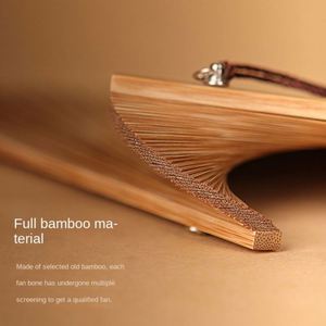 Abanico Plegable de Bambú Ecológico con Diseño Pintado para Decoración del Hogar en el Año Nuevo Chino - Product Image 3