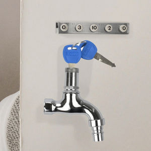 Approvisionnement direct d'usine Chrome robinet d'eau en alliage de Zinc poignée unique avec serrure pour la maison blanchisserie salle de bain accessoires - Product Image 1