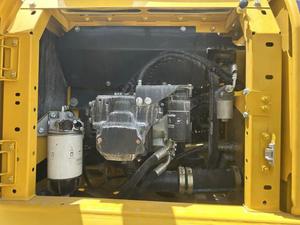 Excavadora de excavadora Komatsu usada de alta calidad, 24 toneladas, funcionamiento al mejor costo, tren de rodaje intacto, incluida la venta del motor - Product Image 3