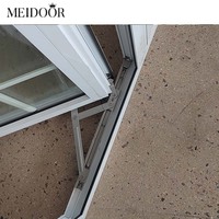 Maison double triple vitrage Image fenêtre stores écran verre transparent isolation thermique et phonique Villa aluminium fenêtres à battant