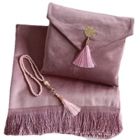 Matériau en velours doux de type uni rose nude avec pochette lavable couleur rose tapis de prière plié pour gits musulmans ensemble avec prière