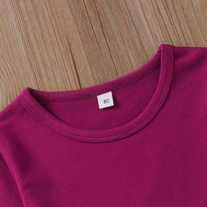 Vestido de niña único con diseño Persnickety, hecho a mano, de ganchillo elástico, con parte superior asimétrica - Product Image 3