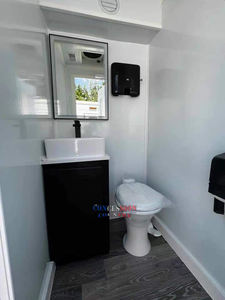 ポータブル浴室トレーラーカスタム3ストール高級モバイルトイレトレーラー - Product Image 5