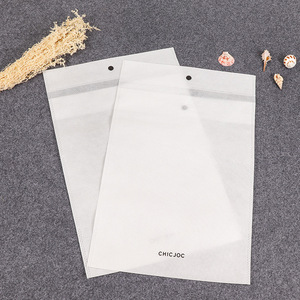 Custom Snap Button Non Woven <b>Garment</b> <b>Bag</b> Heat Pressed Plastic Buckle Dustproof Packaging General Use - Product Image 1