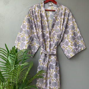 Kimono estampado floral de algodón indio con estampado de mano hasta la rodilla, bata de dama de honor, albornoz para verano - Product Image 1