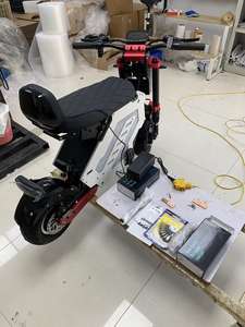 Scooter électrique tout-terrain haute performance Molo 5 72V 60V avec moteur à moyeu, double moteur, lumières LED et haut-parleur Bluetooth - Product Image 6