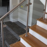 Clôture en verre moderne pour balcon et jardin, poteau carré en acier inoxydable, garde-corps en verre trempé transparent, résistant à la rouille, intérieur/extérieur