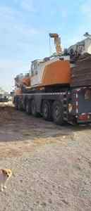 Grúa sobre Camión Zoomlion QY300v 150T Usada de 2015 con Motor Weichai, Altura de Elevación de 65 m - Product Image 4