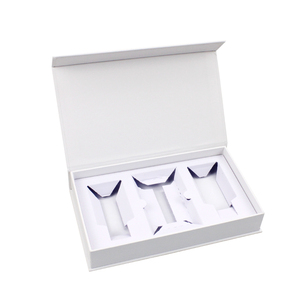 Caja de Regalo de Lujo Plegable Magnética, de Papel Reciclable, con Laminado Mate y Grabado en Relieve, Personalizada y Profesional, con Cierre Magnético - Product Image 1