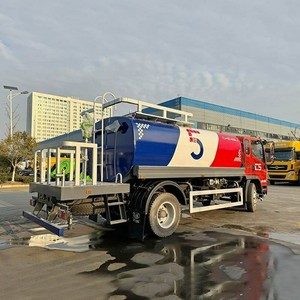Camión Cisterna de Agua Sinotruk Howo de 9000 Litros, 4x2, 9 Metros Cúbicos, 9 Toneladas, Camión Cisterna Pequeño en Venta - Product Image 4