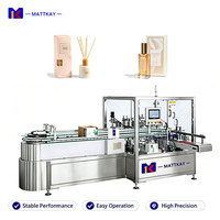 Machine d'emballage verticale automatique pour parfums et produits d'aromathérapie, compatible avec l'emballage en sachets et les étuis