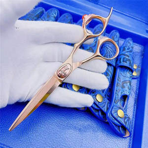 Tijeras de Peluquería de Alta Gama Suzhou de 62 mm, Tijeras de Entresacar con Hoja Estándar para Diestros, Uso Profesional con Diseño de Gema Roja - Product Image 4