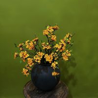 Kunstmatige sneeuwvlokken takken, kleine decoratieve bloemen voor thuisdecoratie, gedroogde takken, eenvoudige bloemstukken voor theekamer.