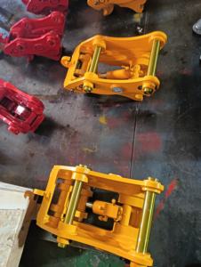 Pour MINI : Attache rapide de marteau hydraulique avancé pour excavatrices de 1,5 à 4 tonnes avec composant moteur principal, garantie 1 an - Product Image 1